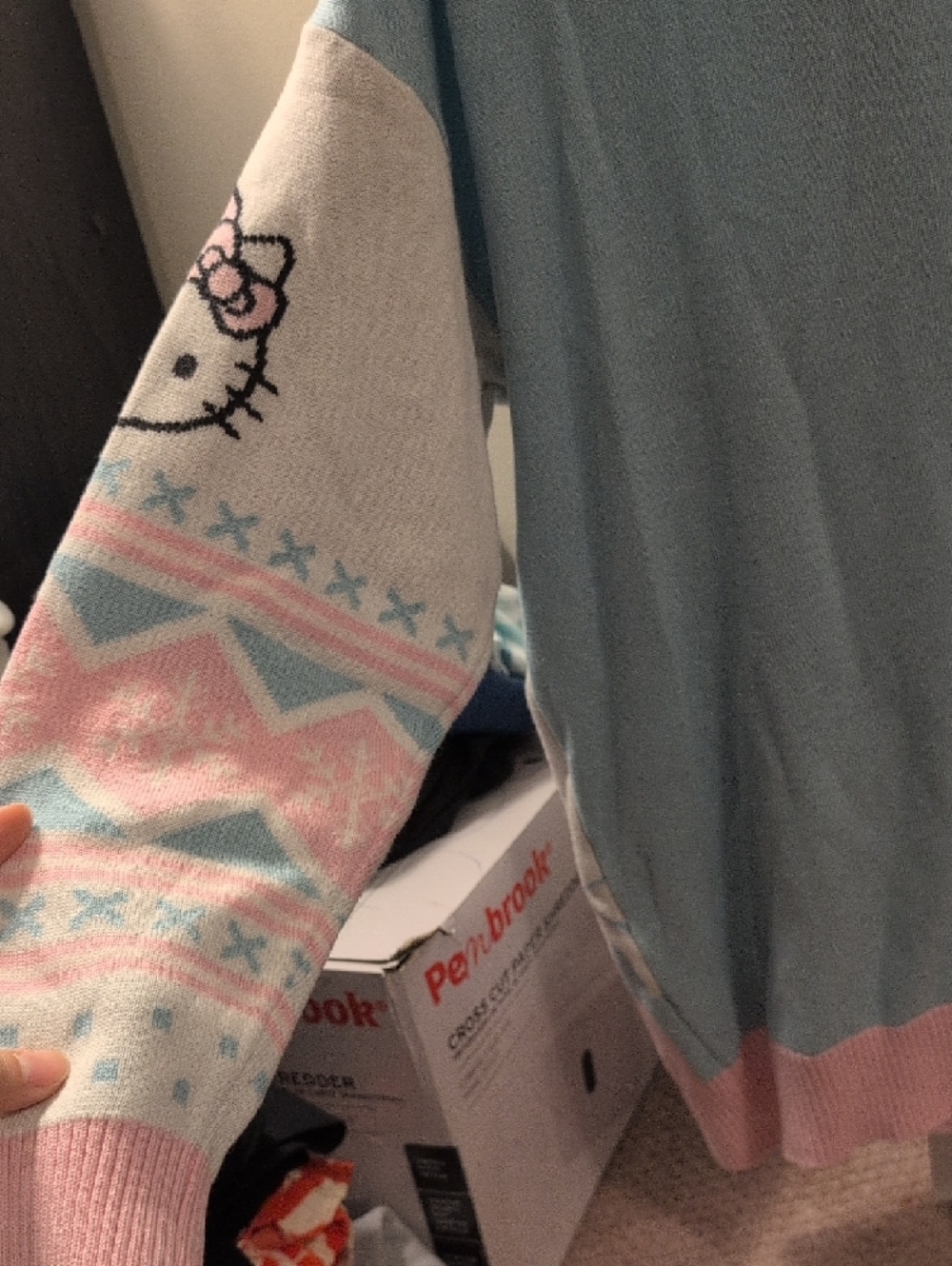 Sanrio Hello Kitty And Friends Winter Skiing Pastel Cardigan NWT - Picture 13 of 14